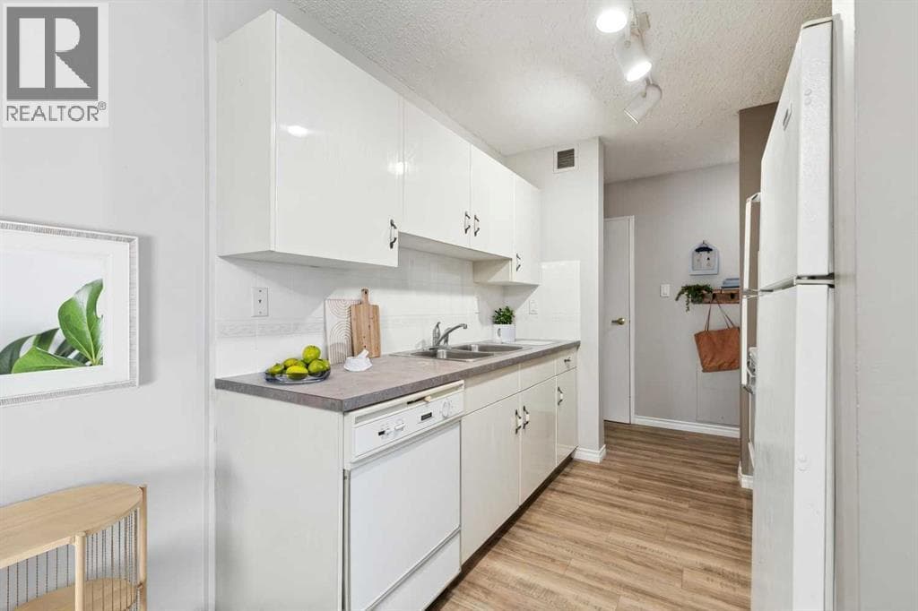 482, 8948 Elbow Drive SW — photo 4