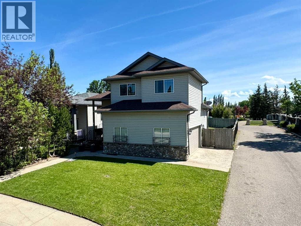 2 Riverbrook Close W — photo 2