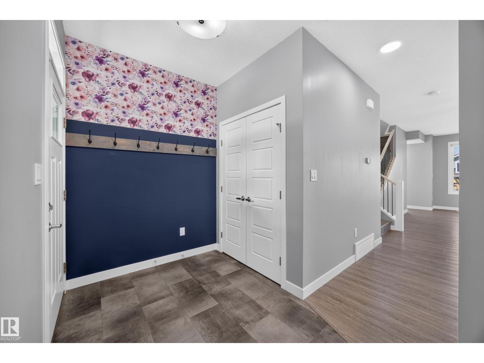3025 CHOKECHERRY CM SW — photo 4