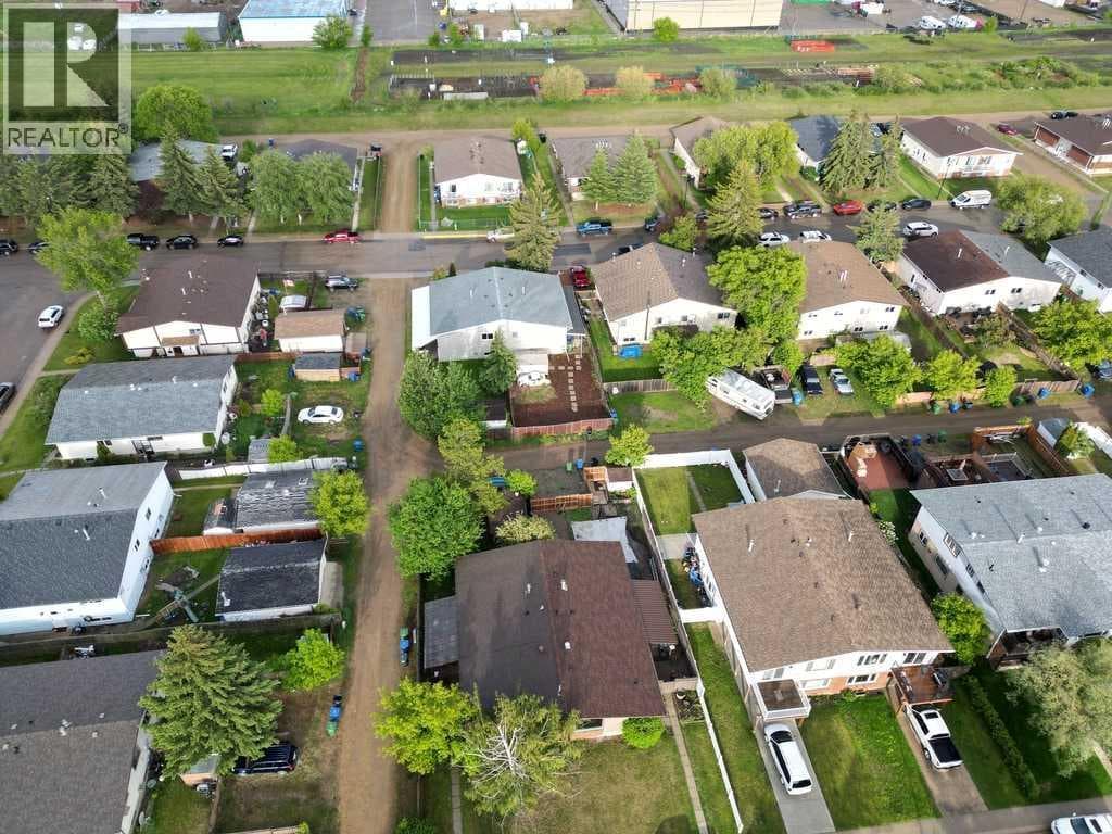 59 Nichols Crescent — photo 3
