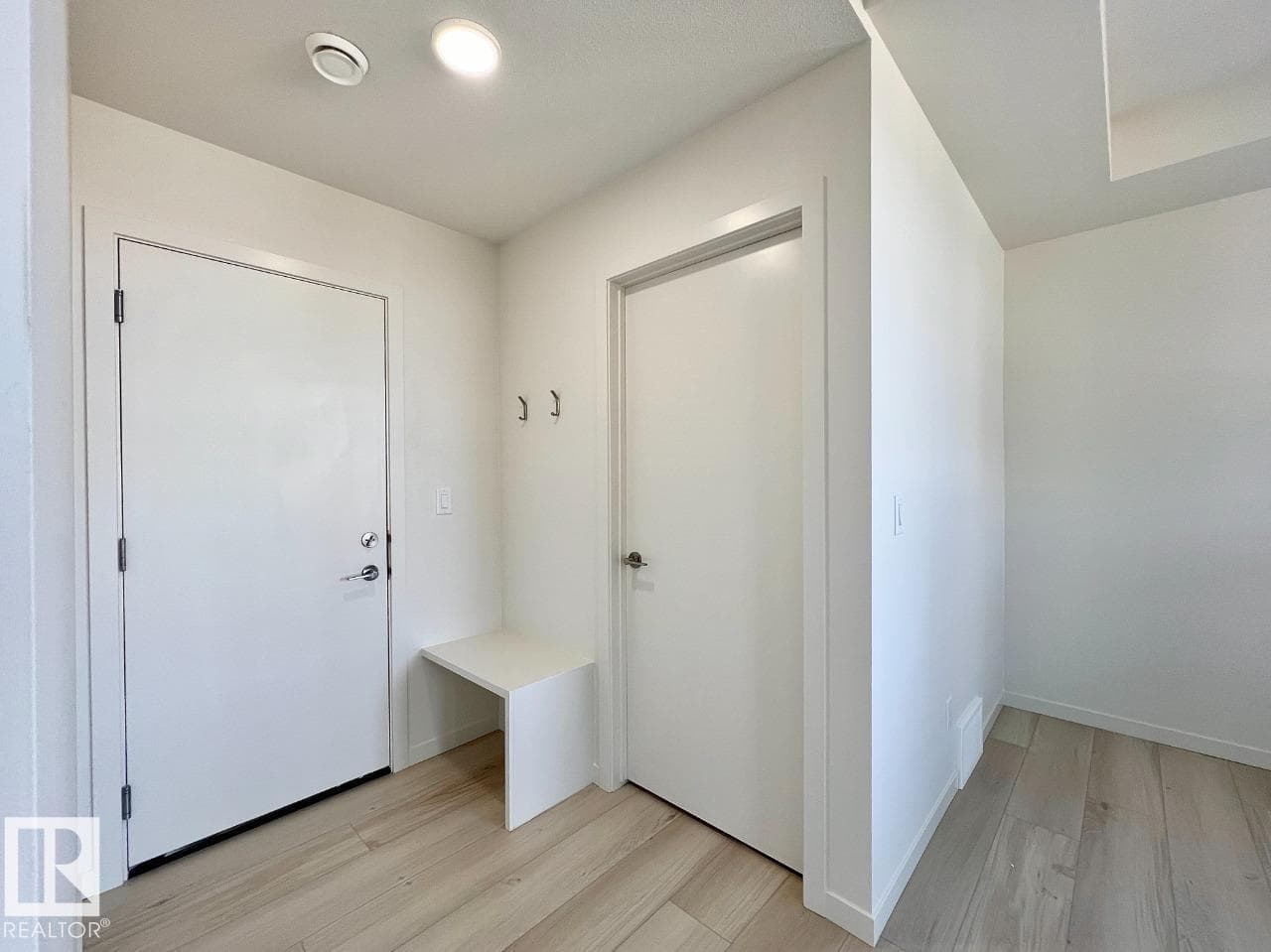 2646 ALCES WY SW — photo 2