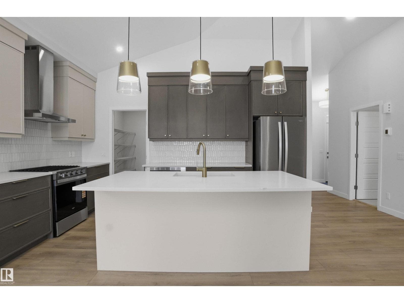 3706 CROSS LANDING LD SW
