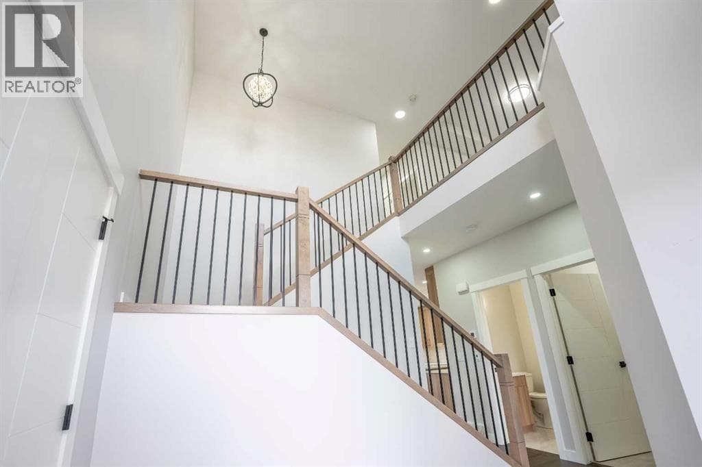 66 Baysprings Gardens SW — photo 4