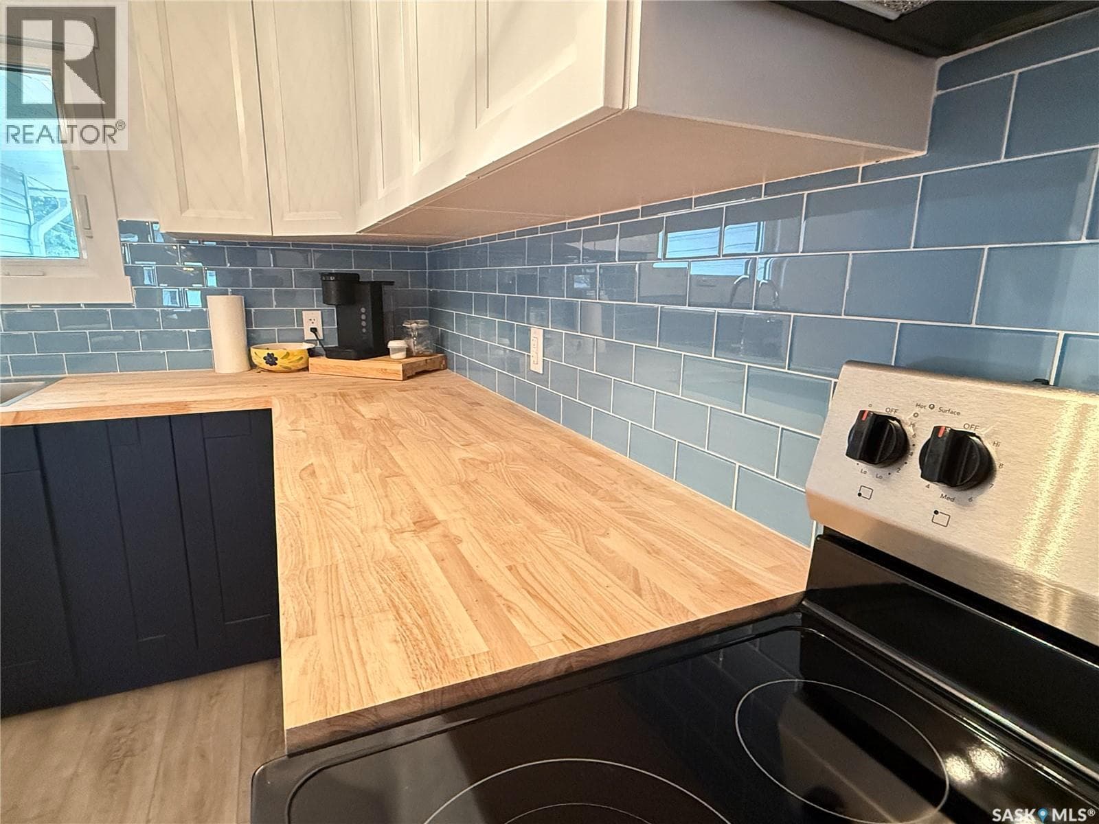 615 Windsor STREET — photo 4