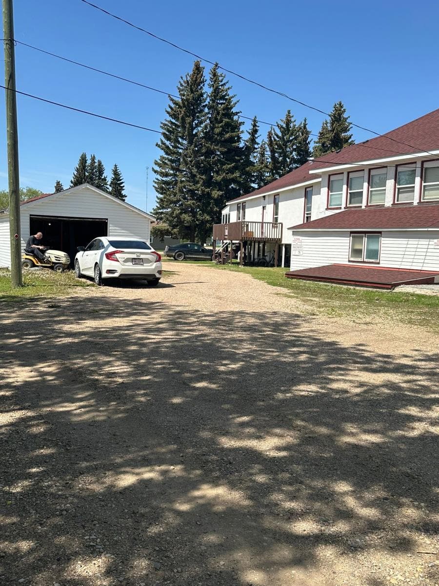 Sedgewick, Alberta — photo 4