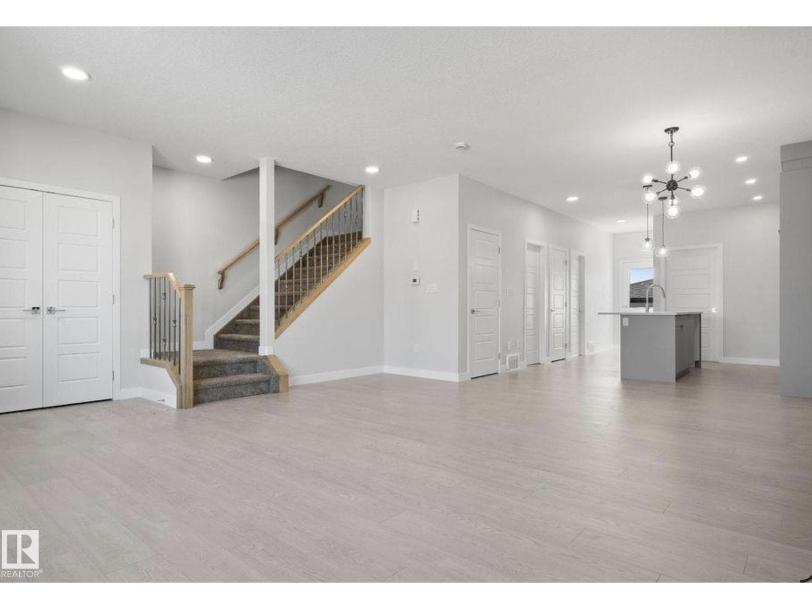 1511 211 STREET NW — photo 5