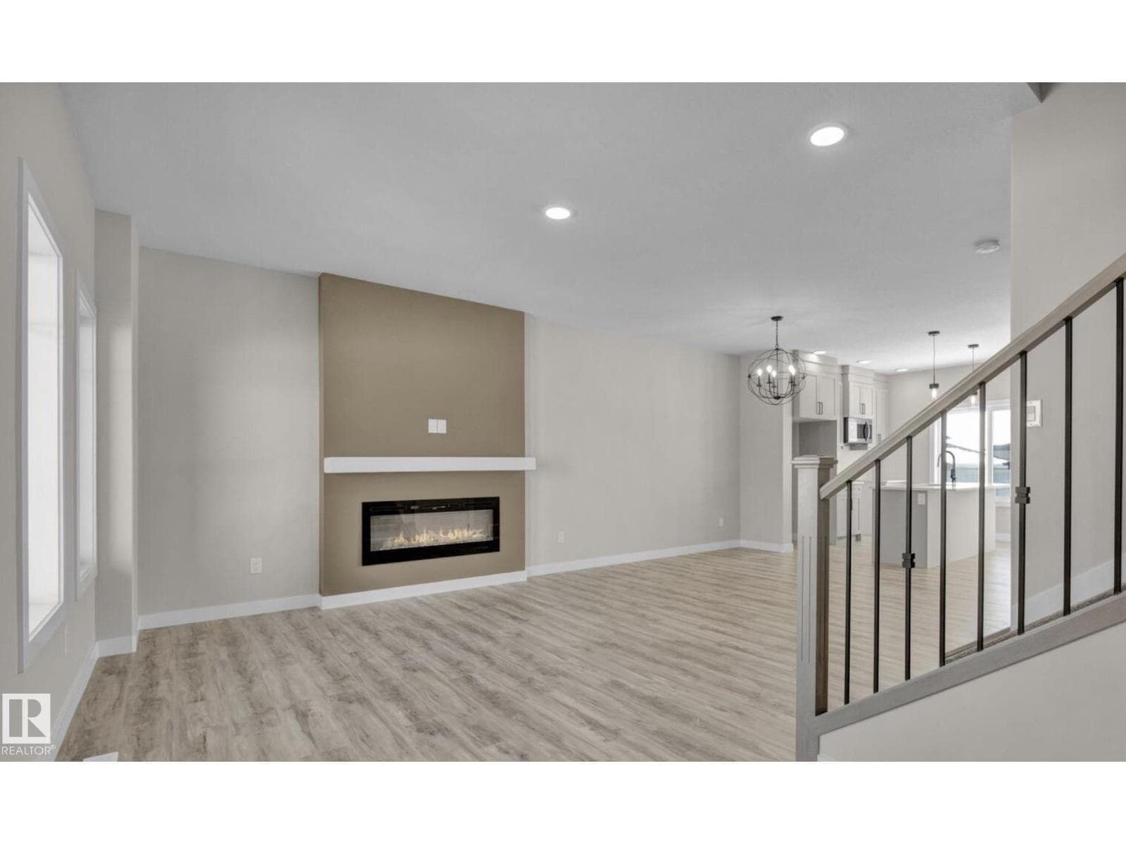 1519 211 Street NW — photo 3