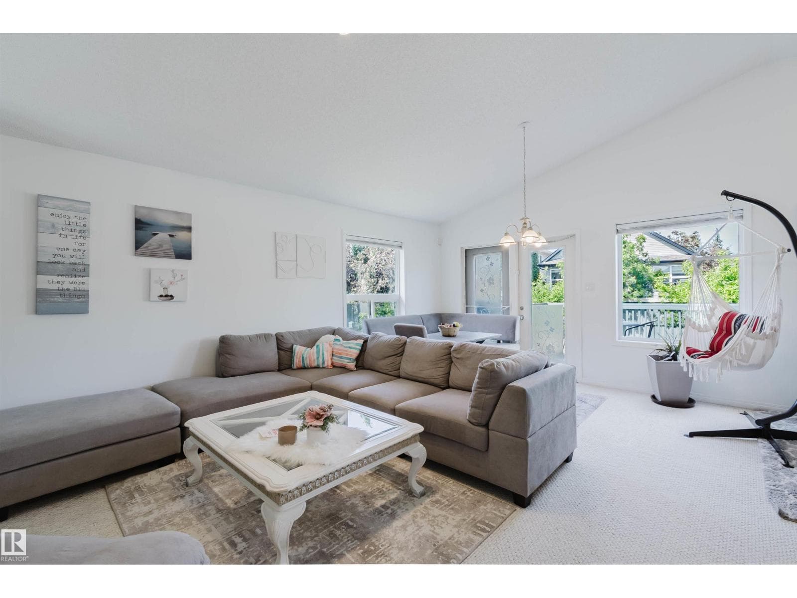 1743 MELROSE CR SW SW — photo 3