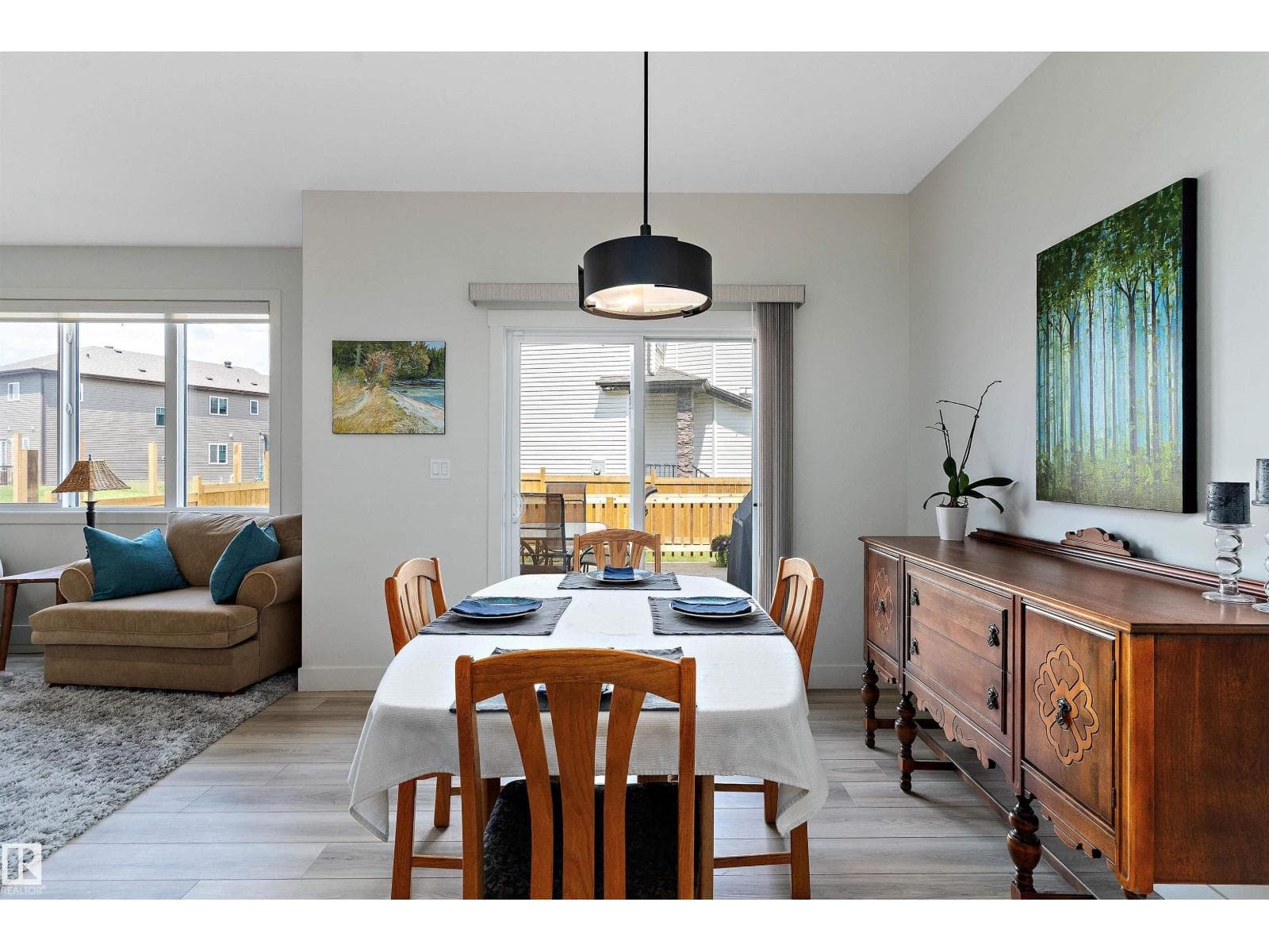 3804 42 AV — photo 5