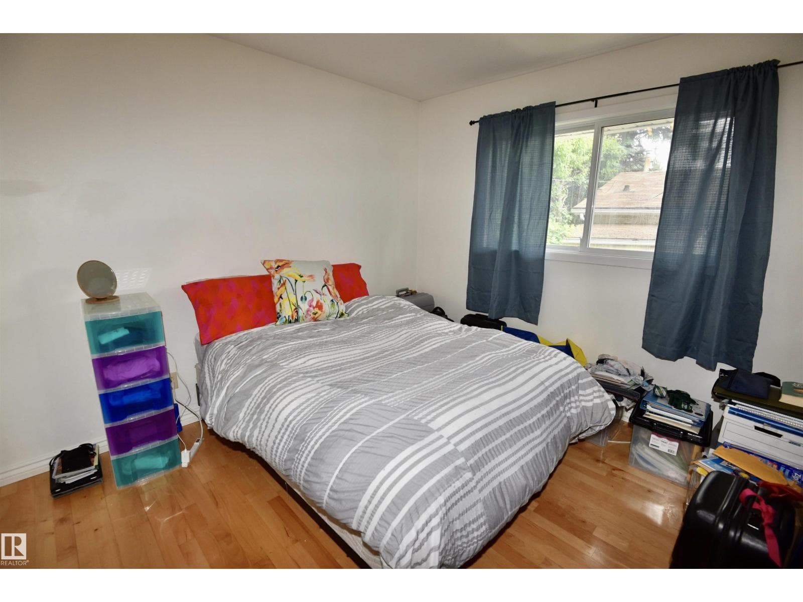 7923 94 AV NW NW — photo 5
