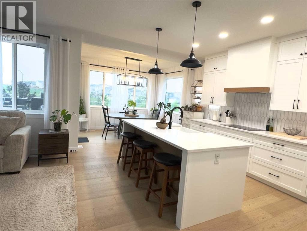 8213 121 Street — photo 3