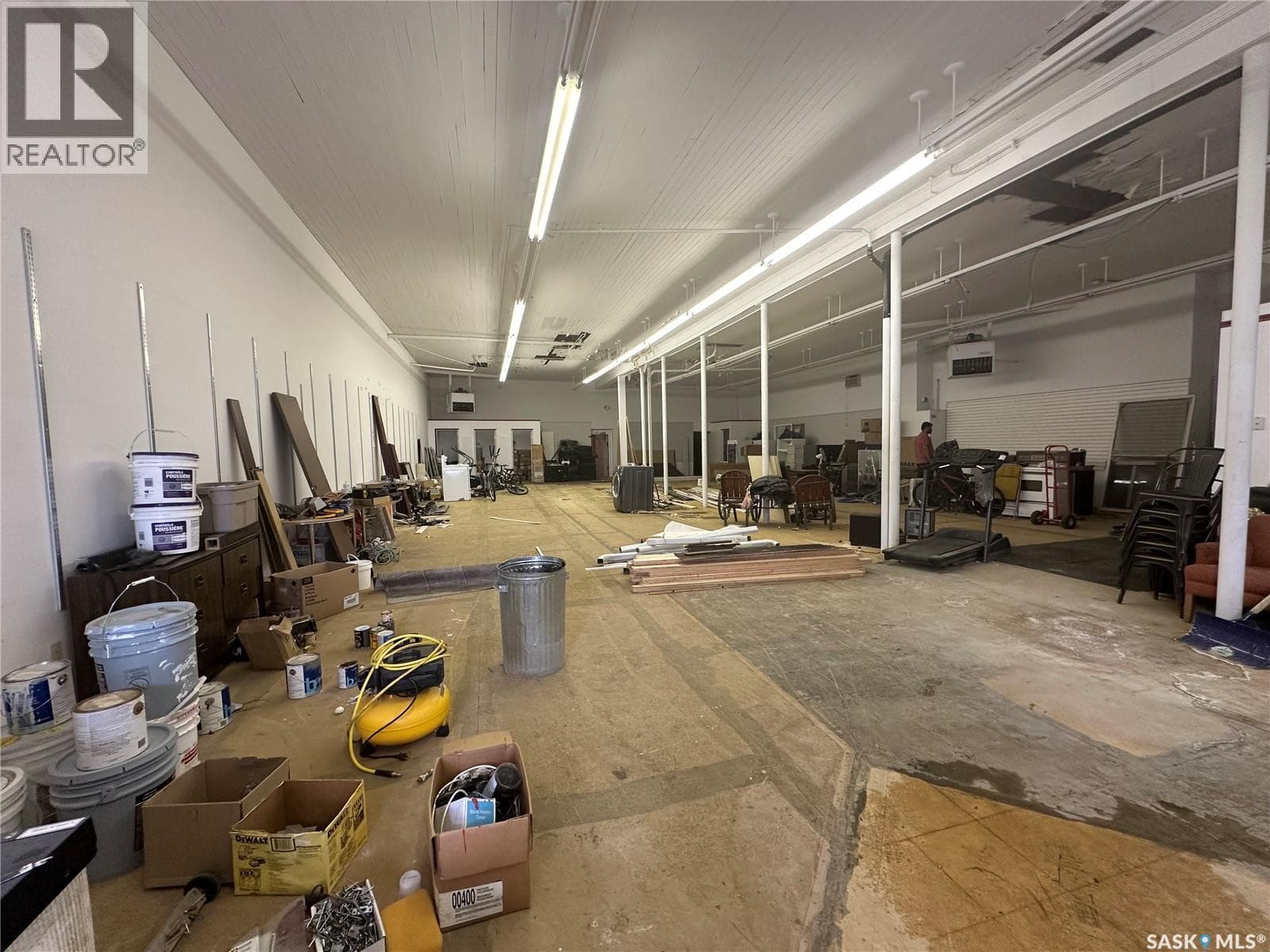136 Center STREET — photo 3