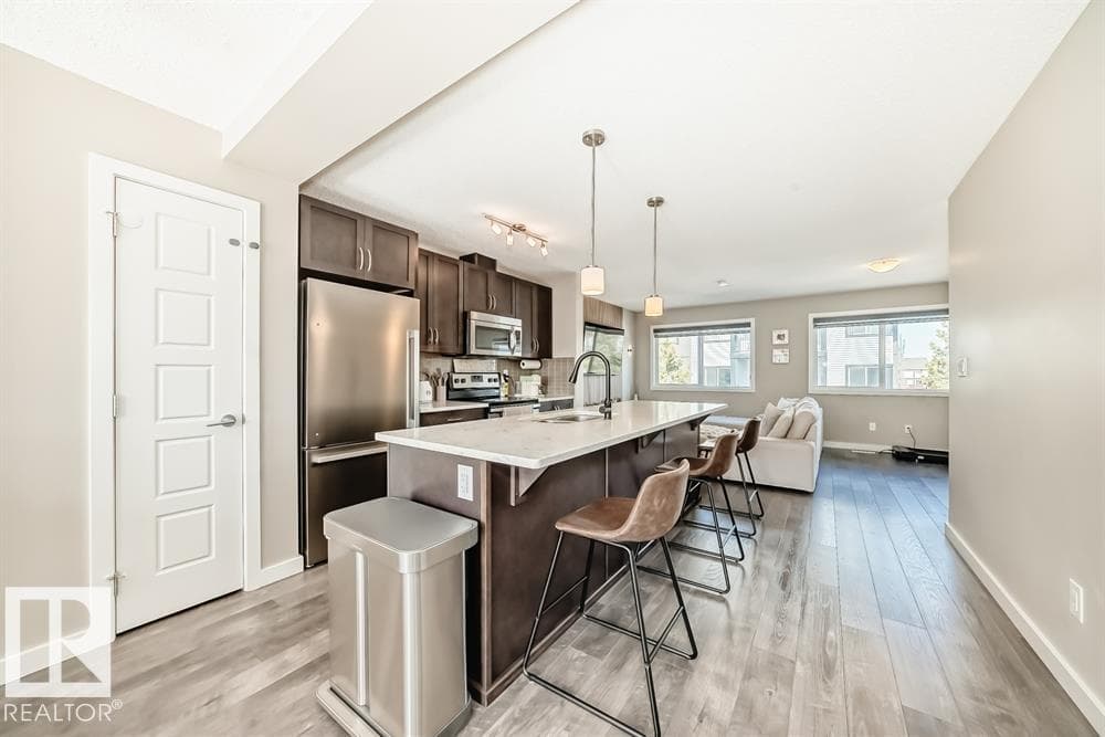 3346 15A AV NW — photo 5