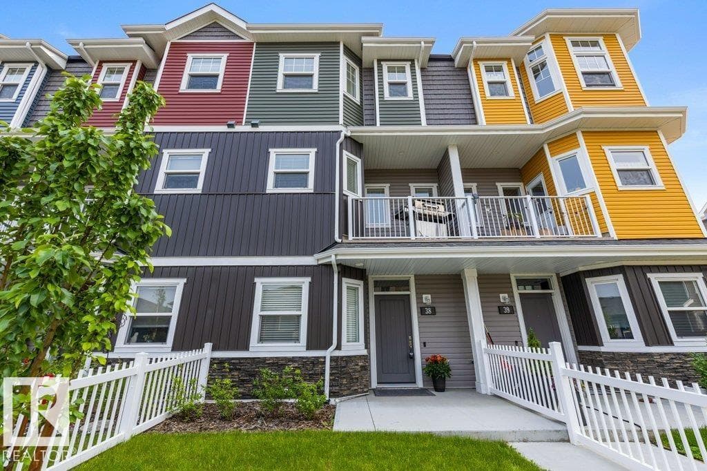 #38 150 EVERITT DR