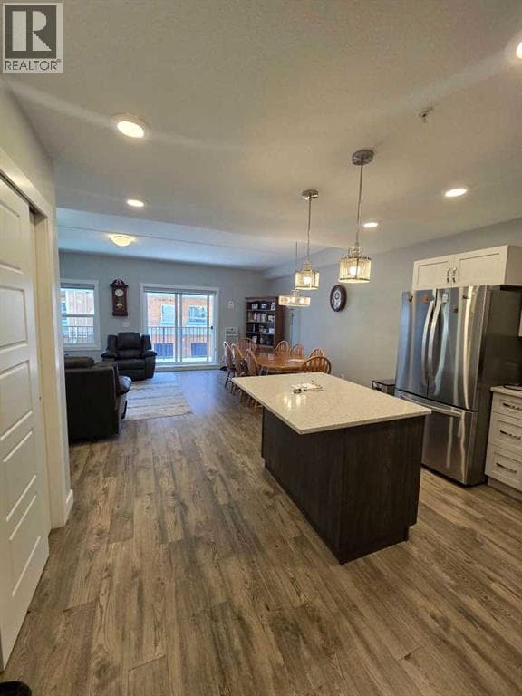 201, 499 Meadow Lake Court E — photo 3