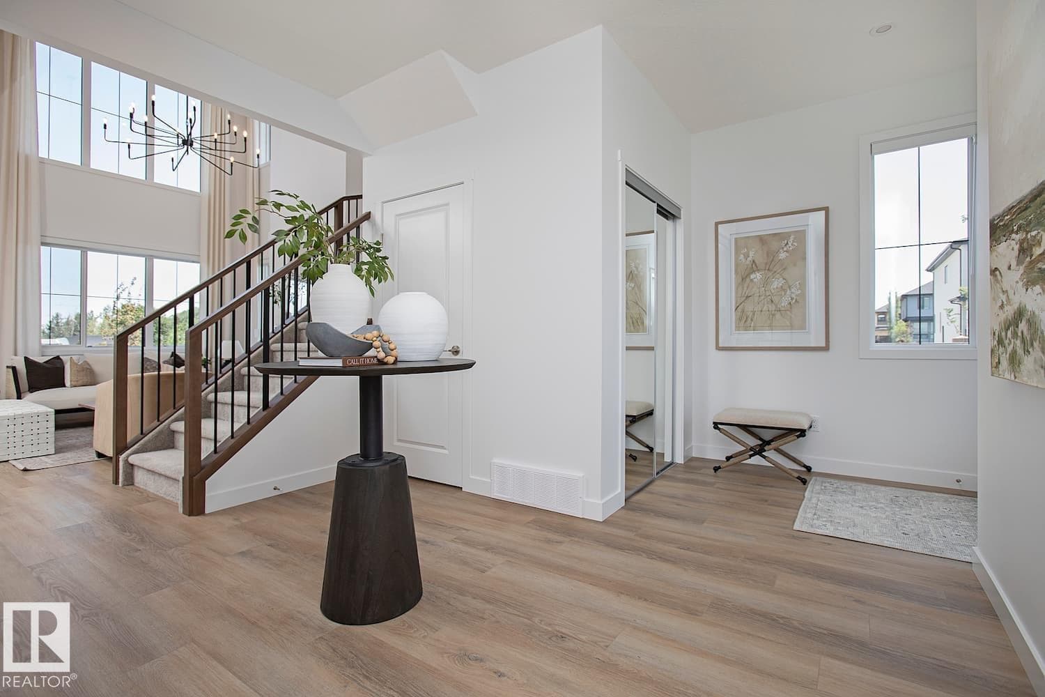736 166 AV NE — photo 3