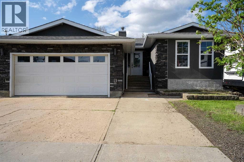 106 Cruickshank Road — photo 2