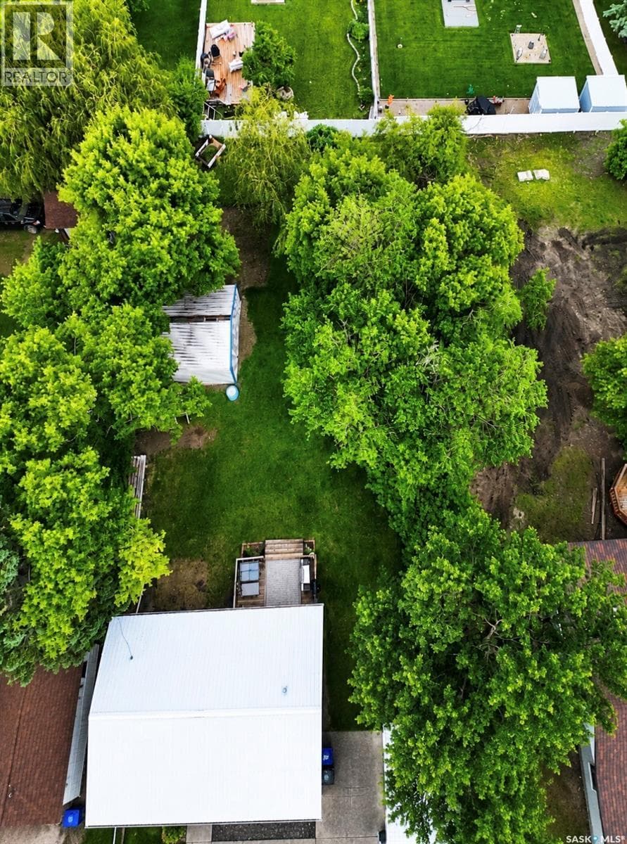 737 Sumner STREET — photo 3