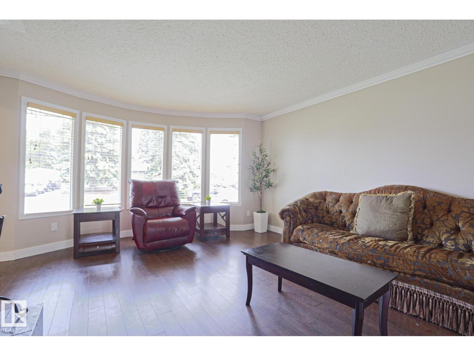 57 GARLAND CR — photo 2