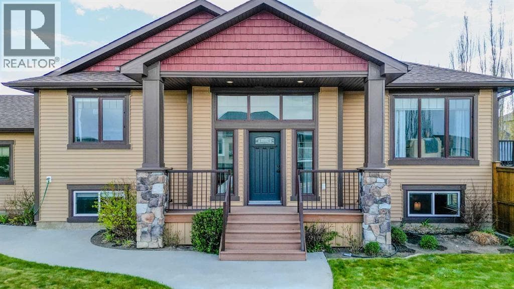 402 11 Street — photo 4