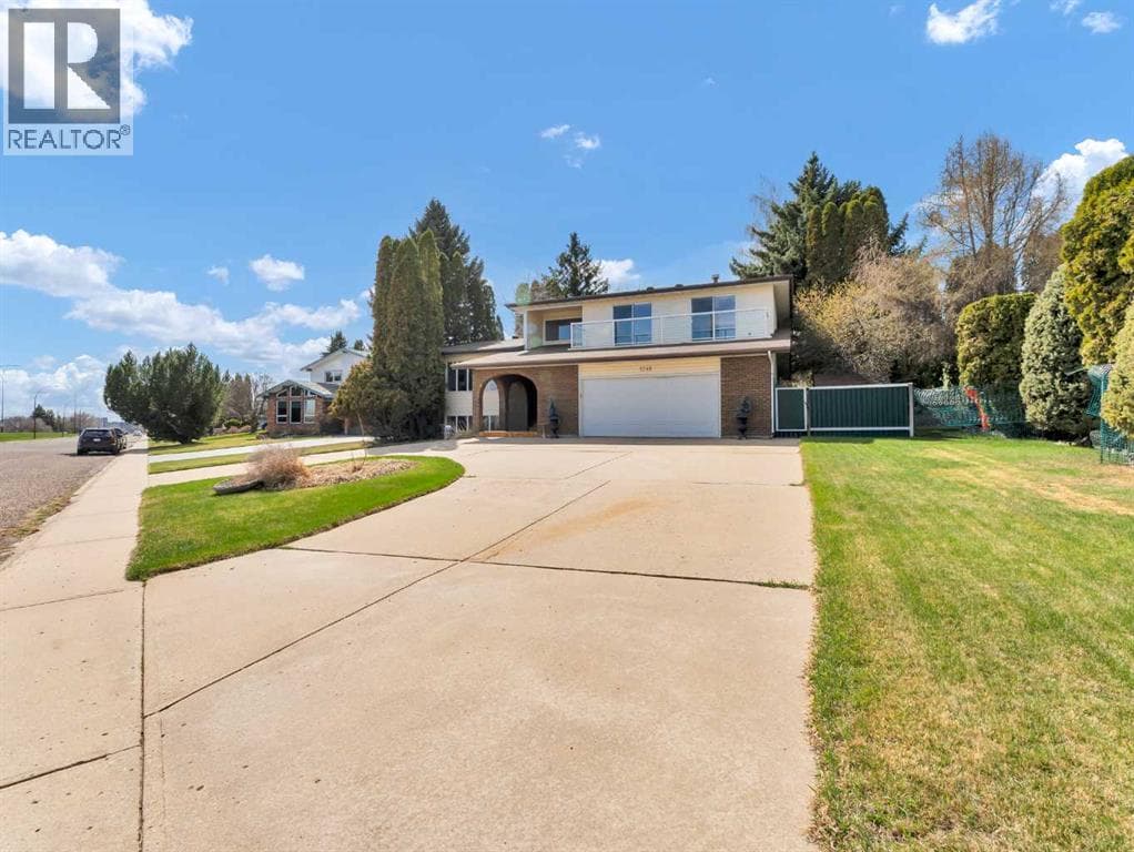 1248 Parkview Drive NE — photo 3