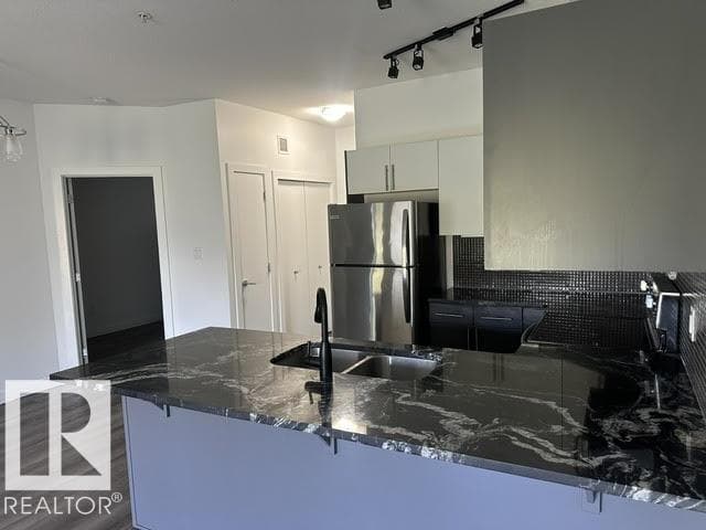 #402 10611 117 ST NW — photo 5