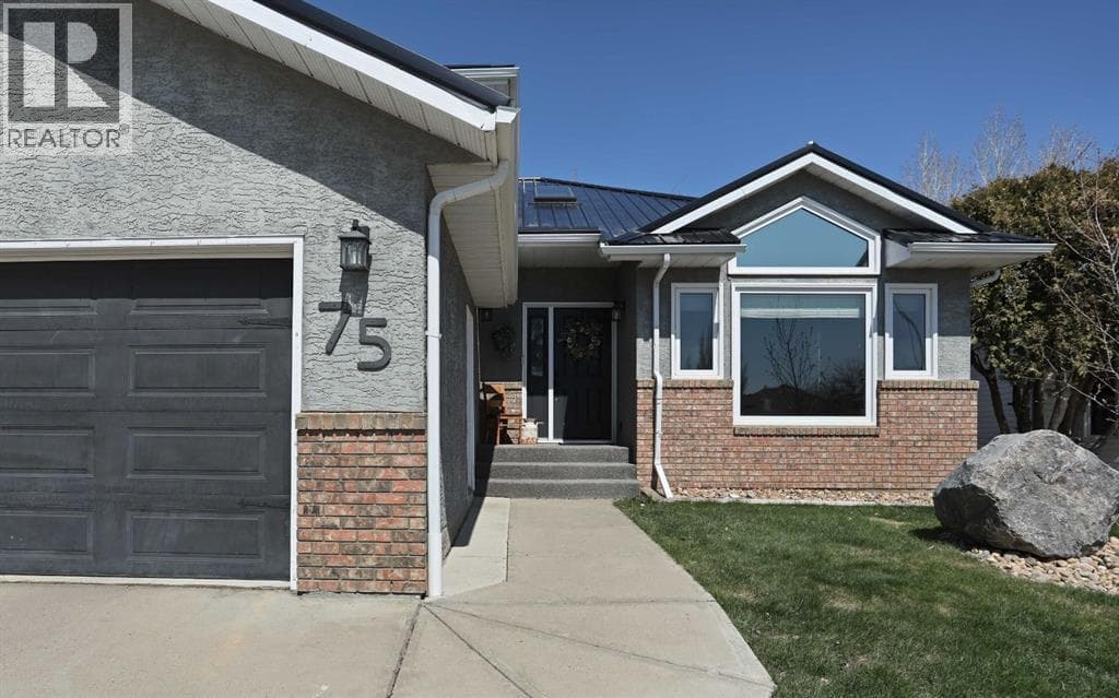 75 Parkland Close E — photo 4