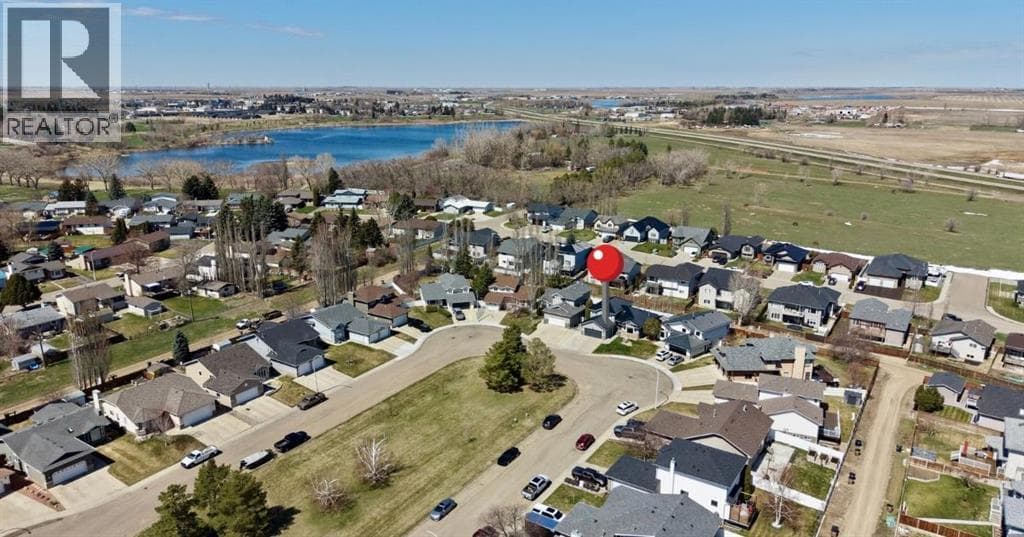75 Parkland Close E — photo 2