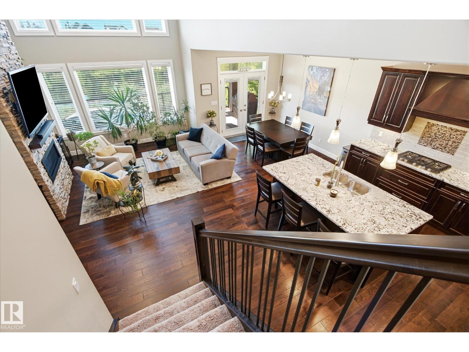 35 EDGEWATER TERR — photo 3
