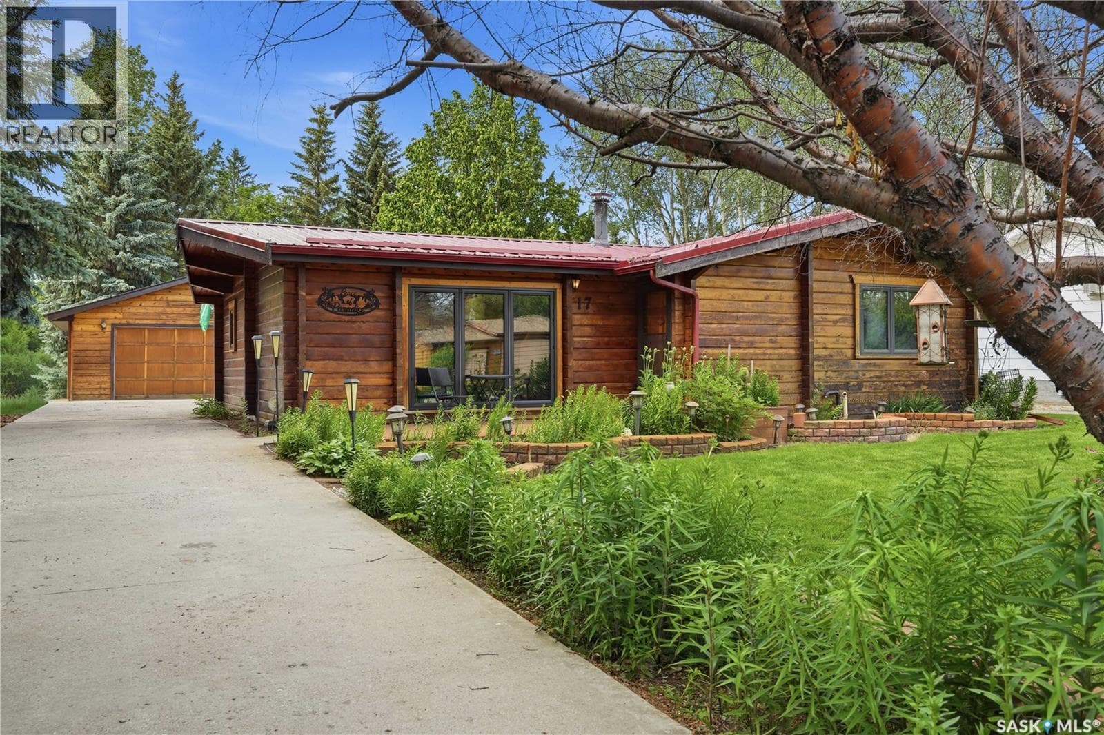 17 Katepwa AVENUE