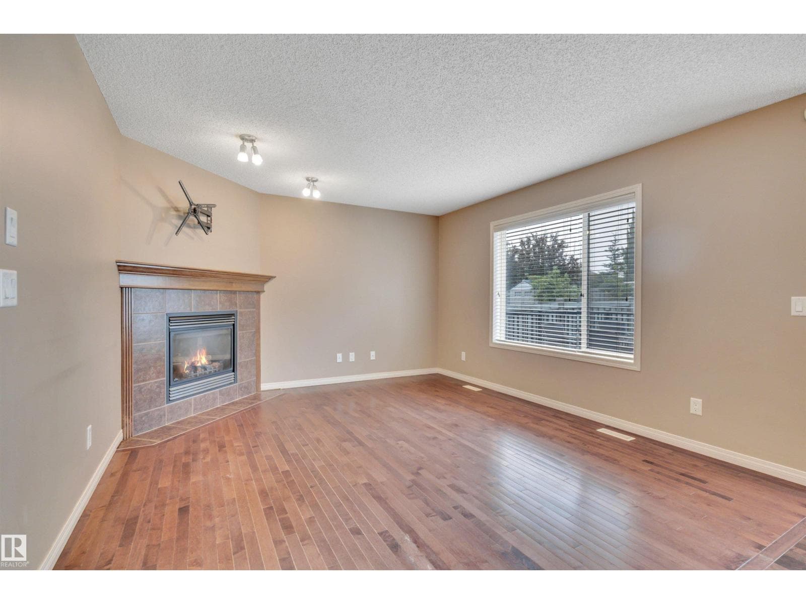 1302 MCALLISTER WY SW — photo 5