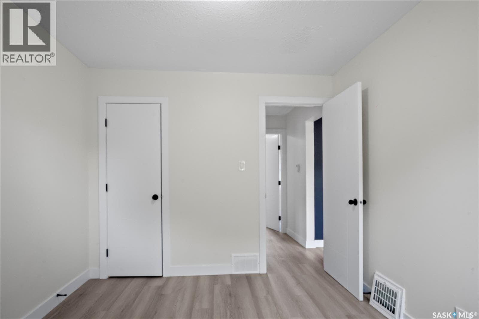2315 Francis STREET — photo 4