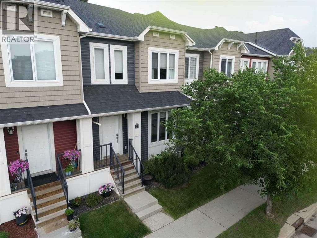 2, 140 Fontaine Crescent