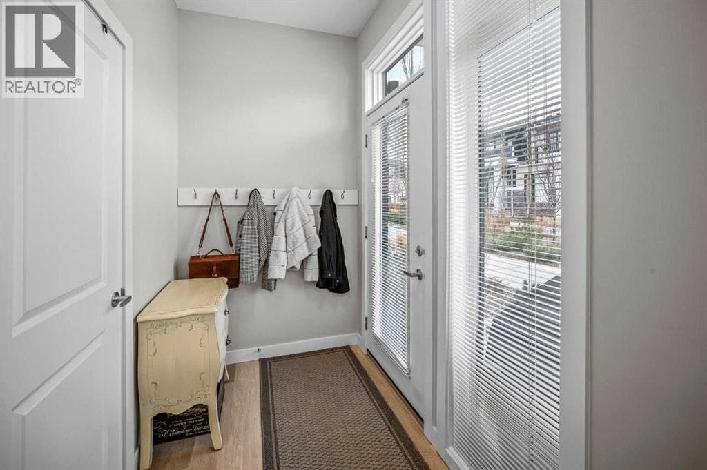 210 Crestbrook Common SW — photo 3