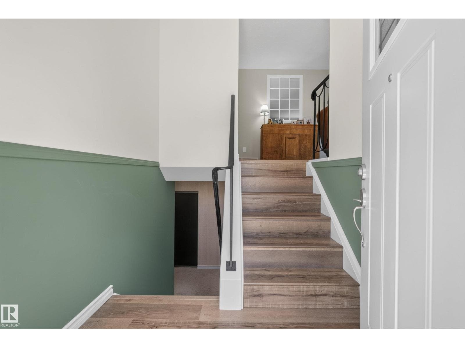 10936 35A AV NW — photo 5