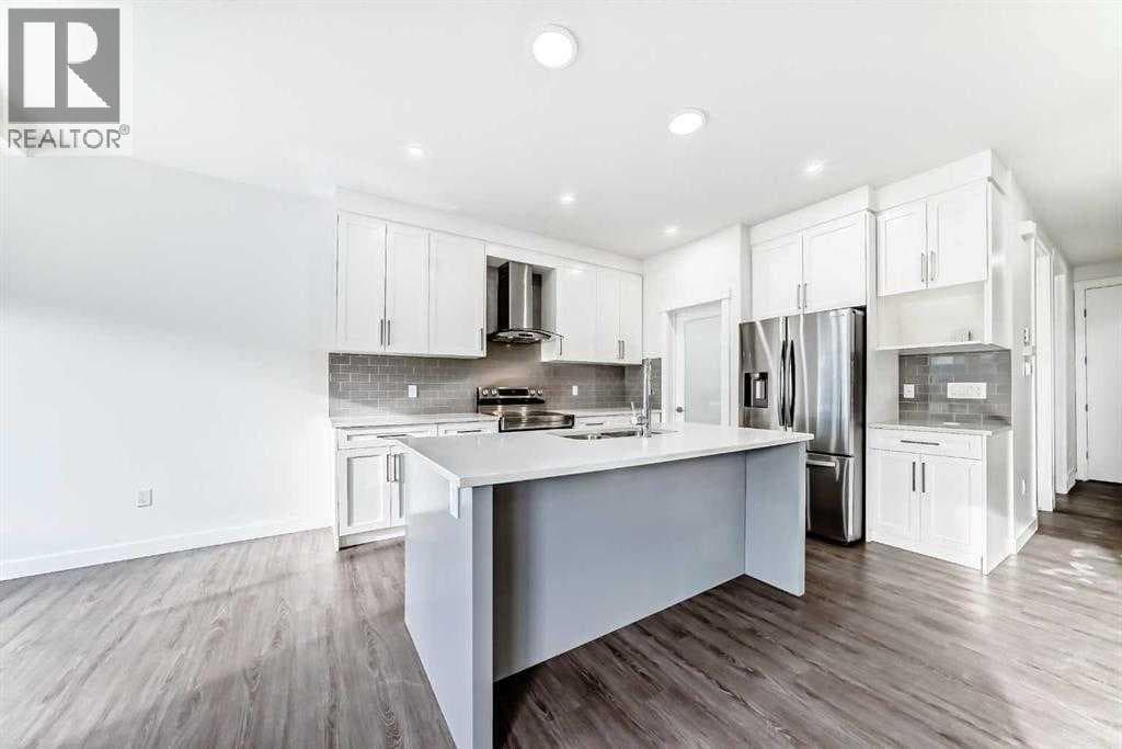 772 Edgefield Crescent — photo 3