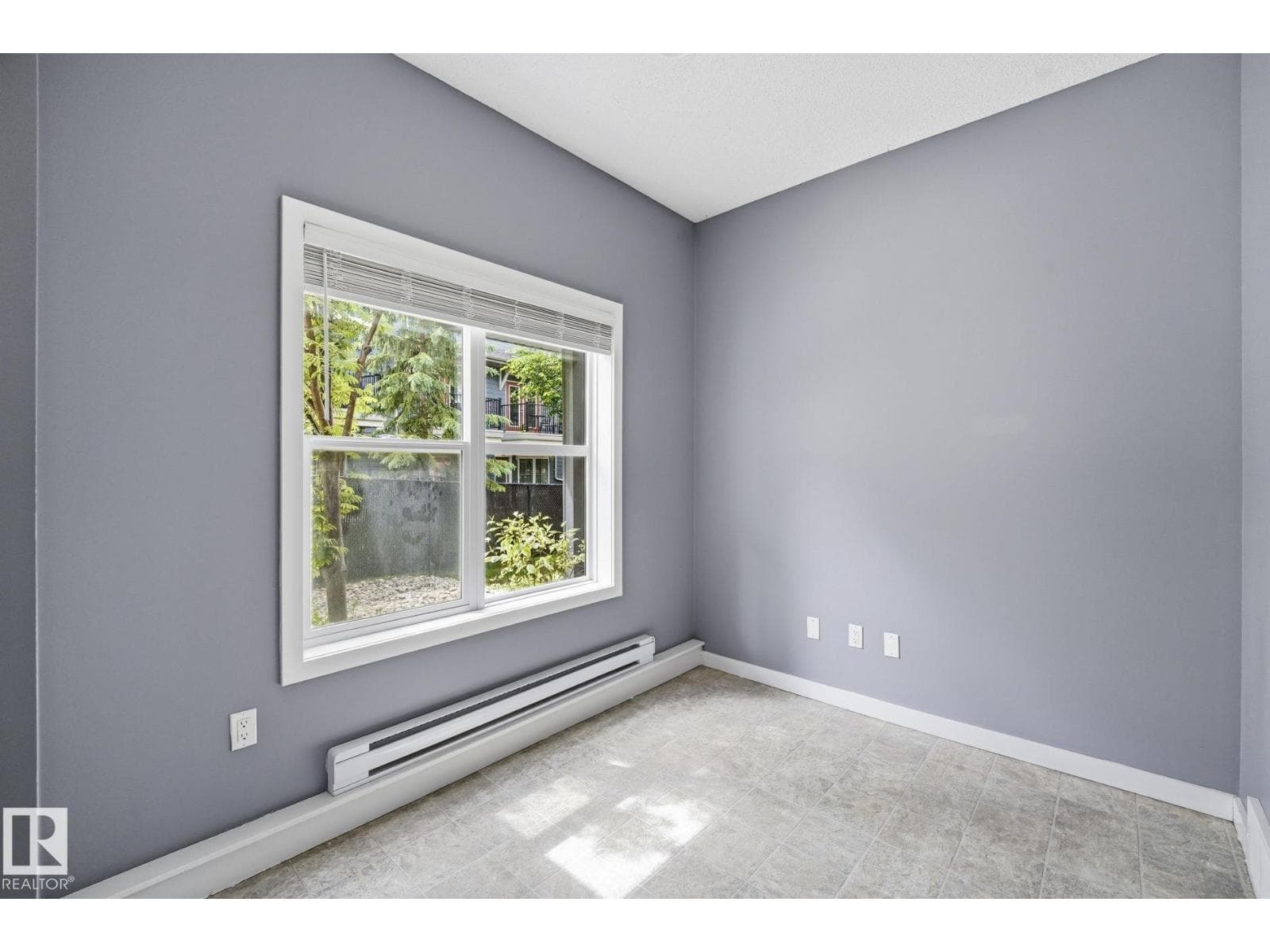#23 655 WATT BV SW — photo 4