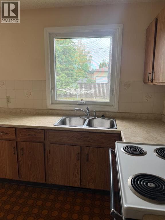 1815 19 Avenue S — photo 5