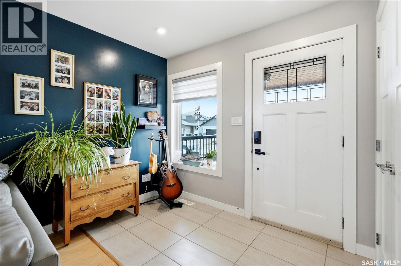 450 Bentley COURT — photo 3