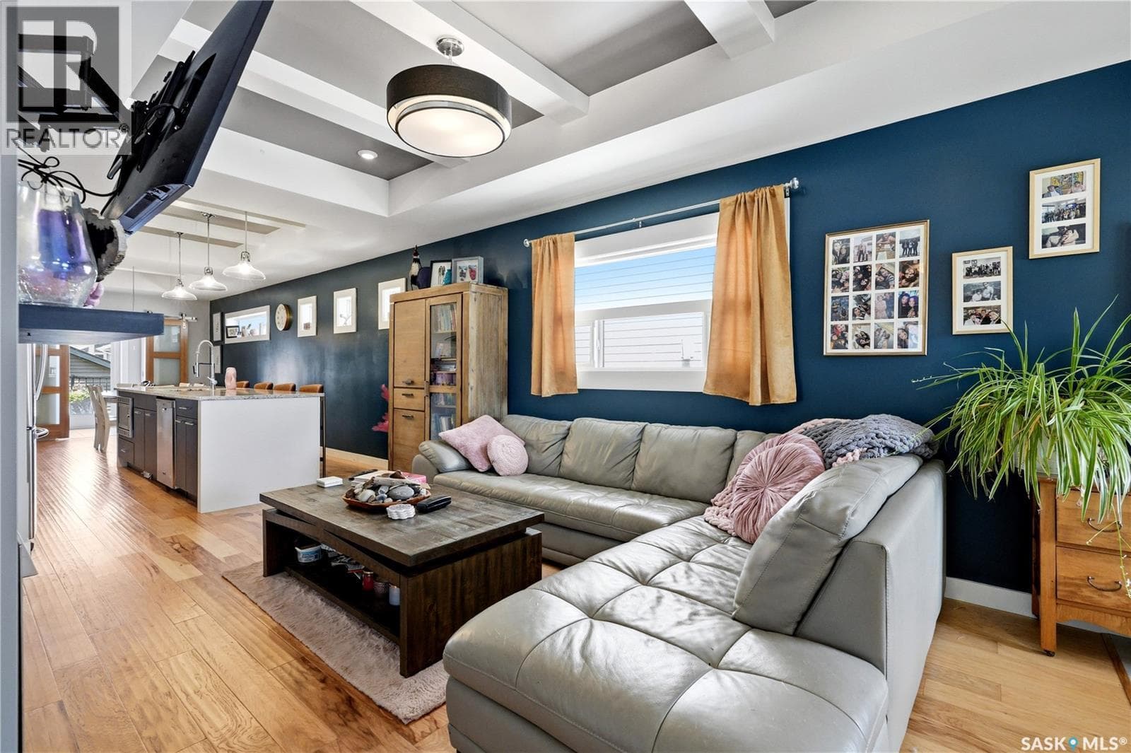 450 Bentley COURT — photo 5