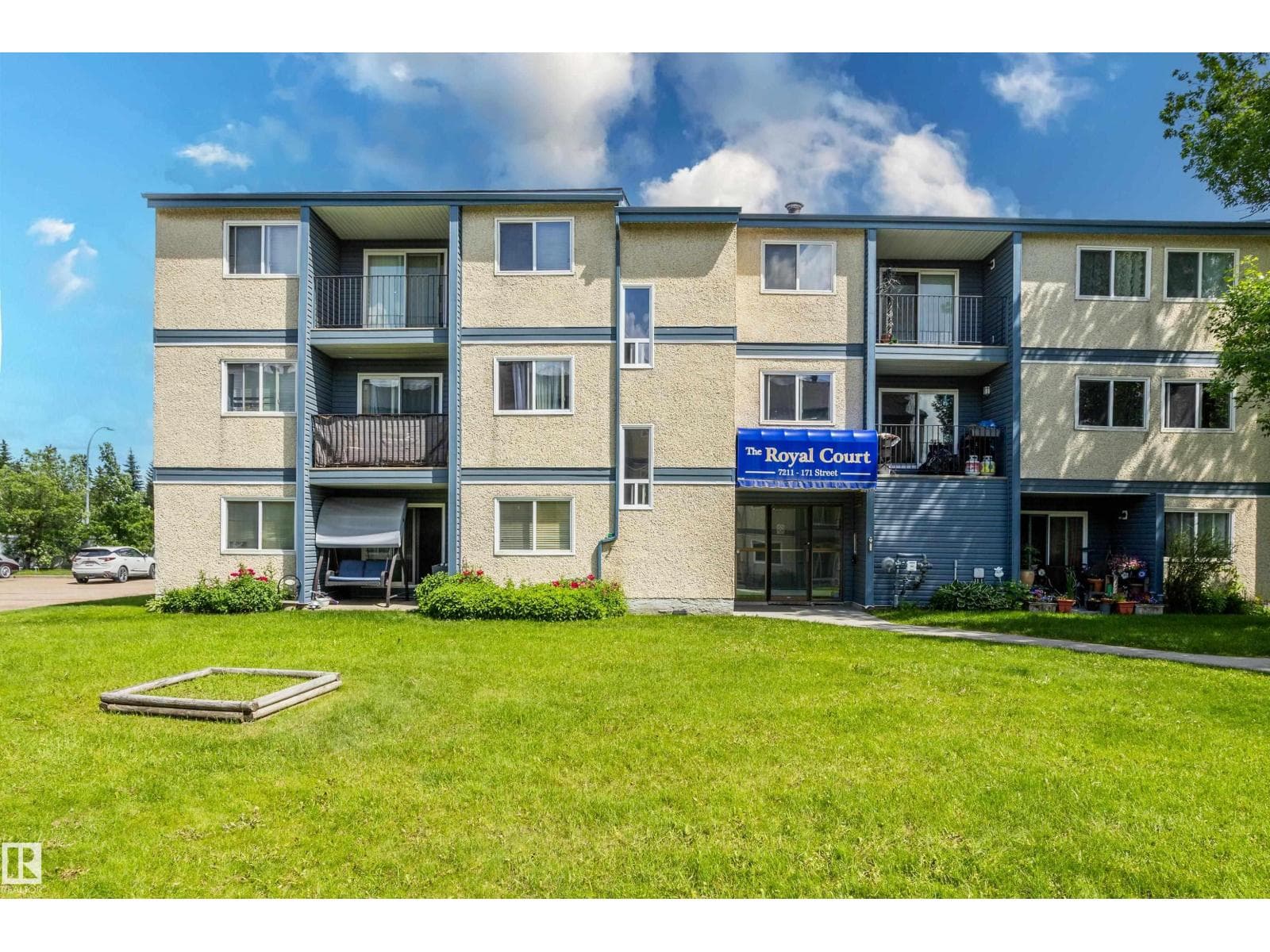 #202 7211 171 ST NW