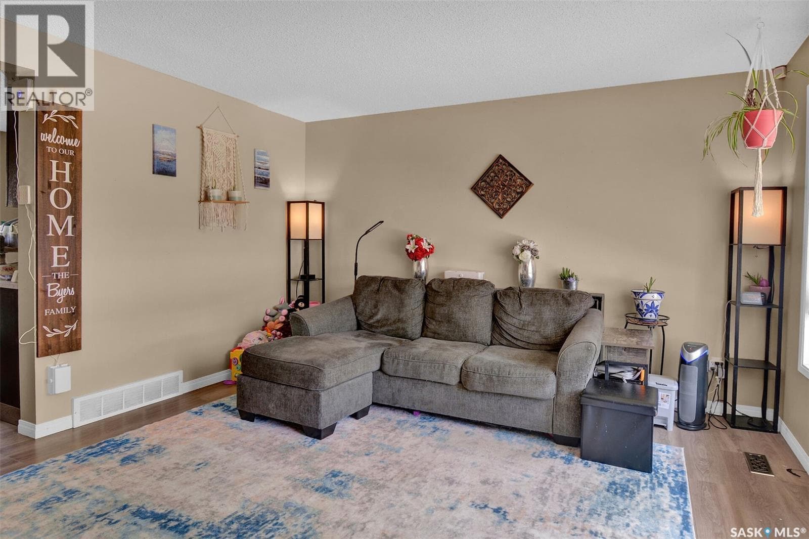 409 Lenore DRIVE — photo 5