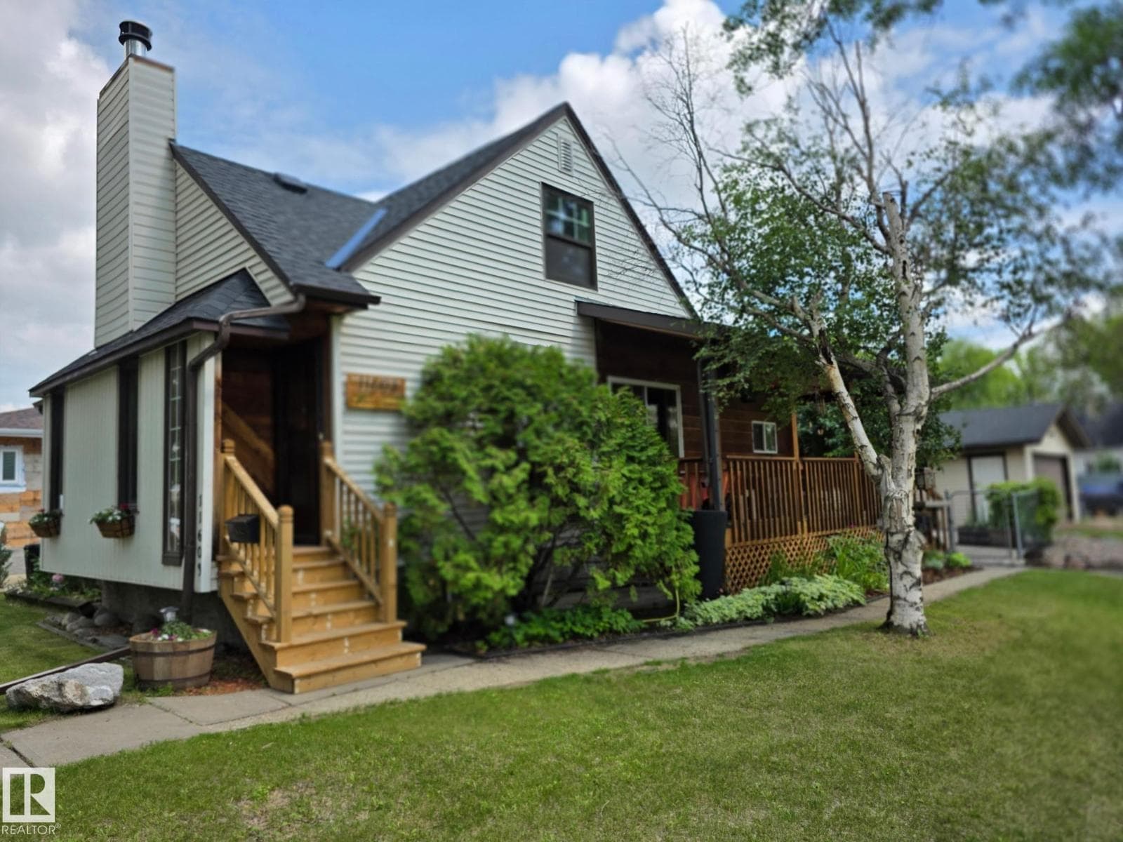 11603 70 ST NW NW