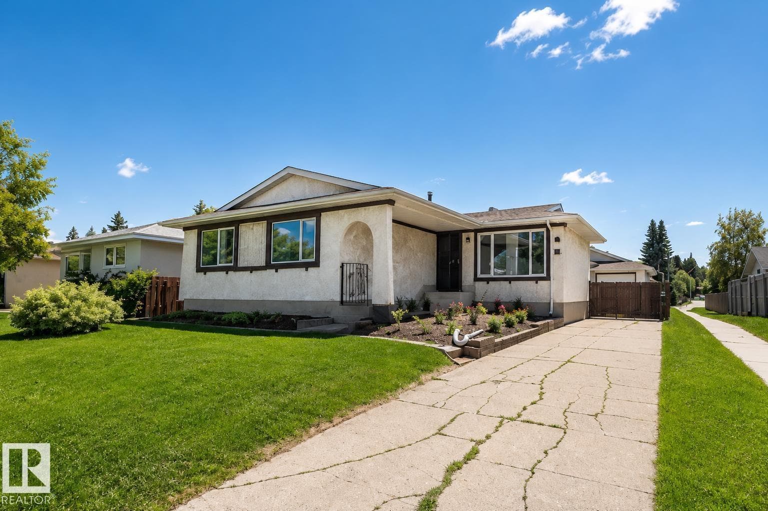 10439 36A NW