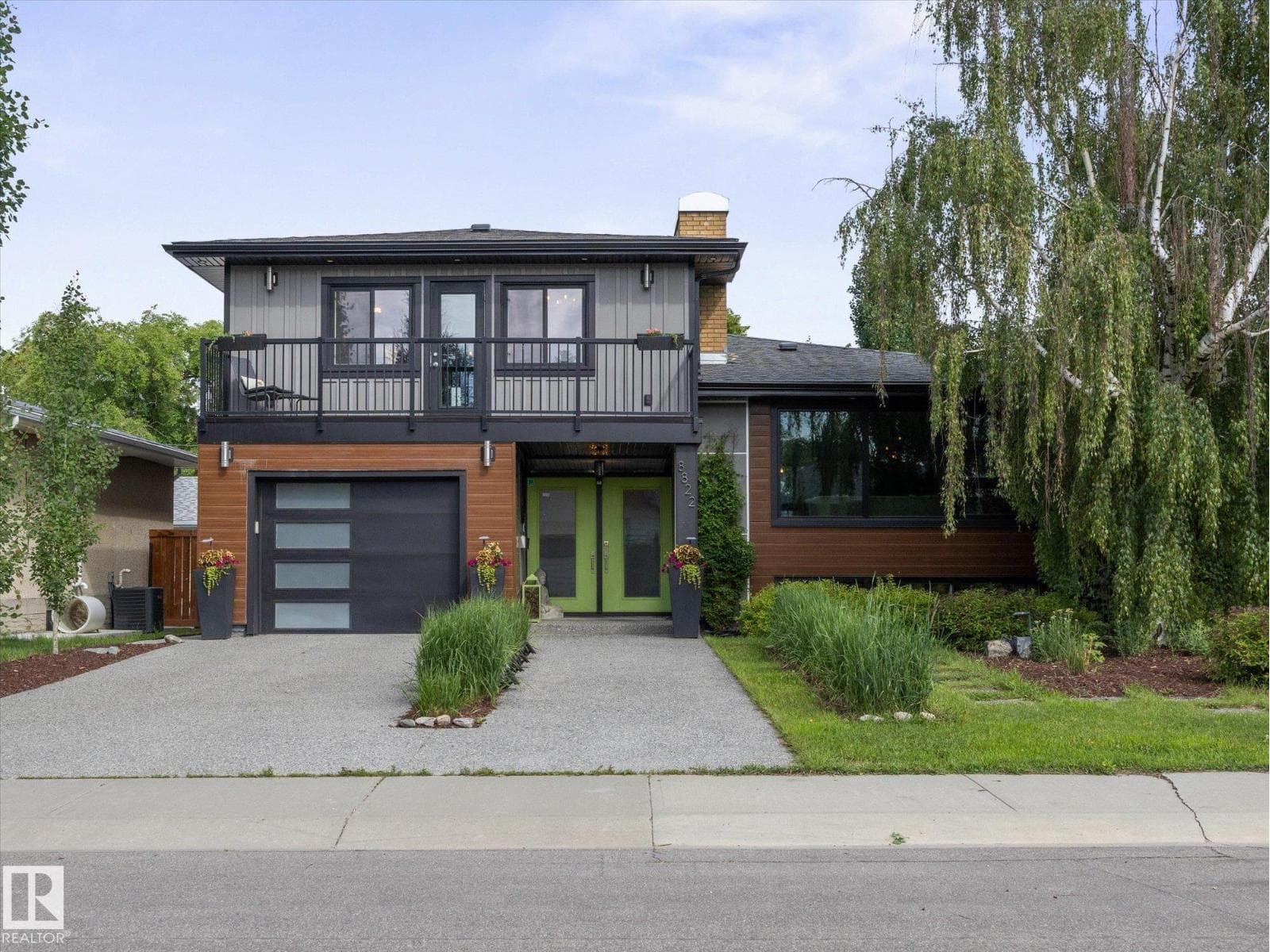 8822 161 ST NW