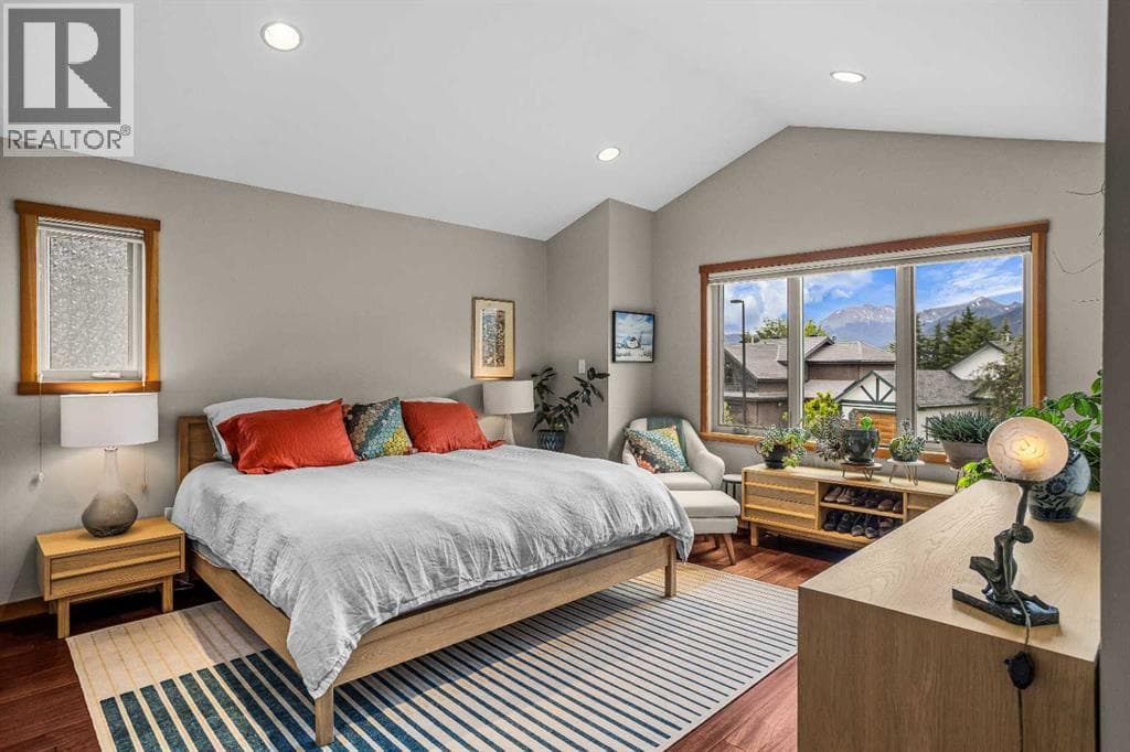 408 Canyon Close — photo 5
