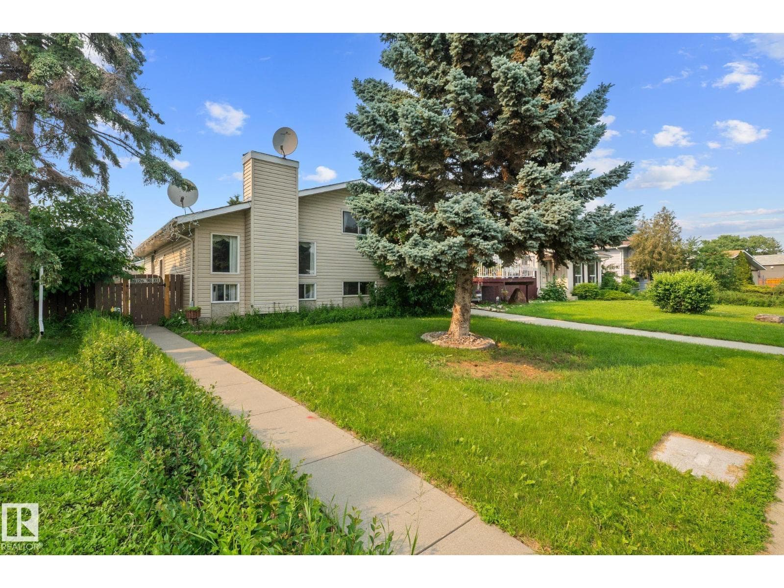 18126 98 AV NW
