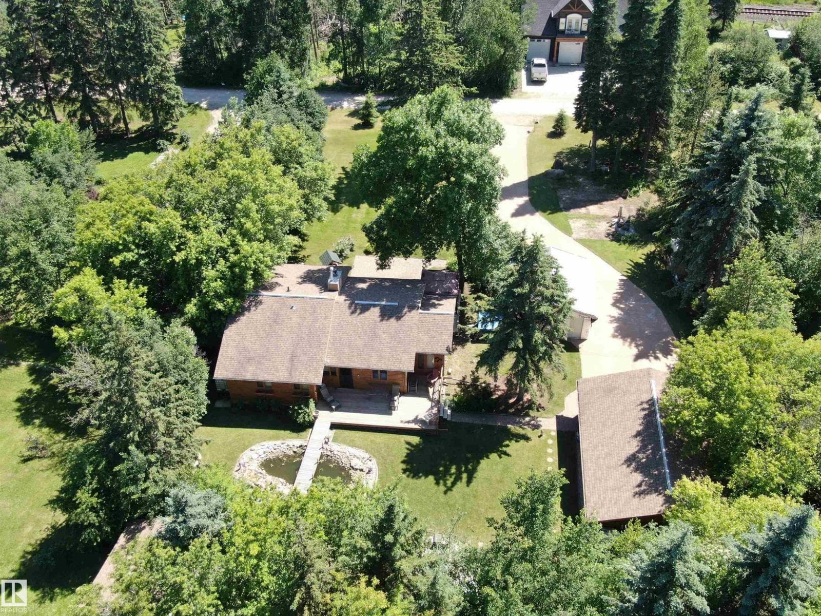 #128 4521 LAKESHORE RD — photo 3