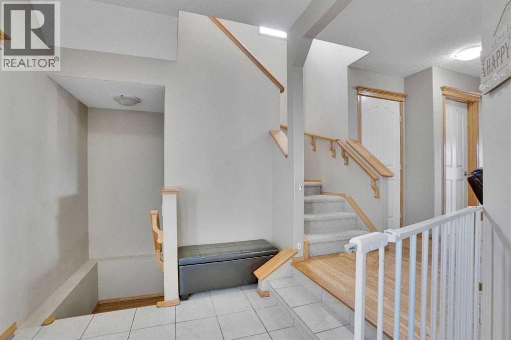 75 Taralea Crescent NE — photo 5