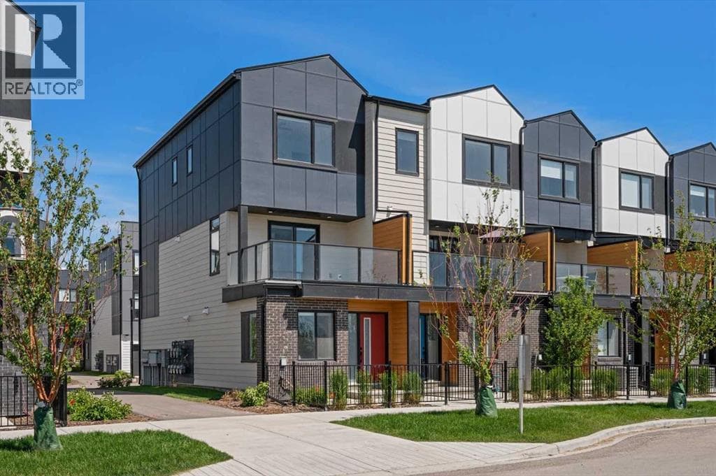 8562 19 Avenue SE — photo 4